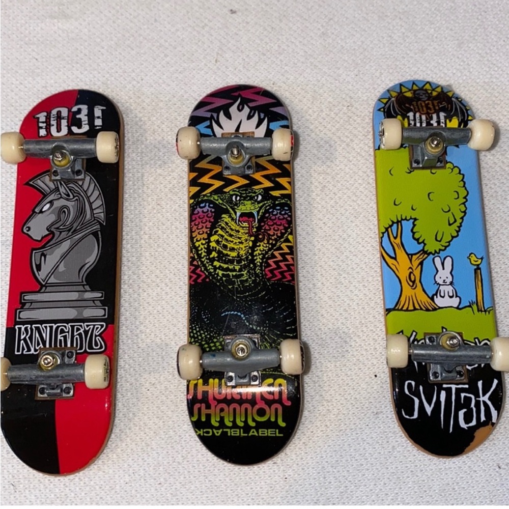 Knight and Svitak Mini Finger Skateboards Svitak Knight103 Black Label
